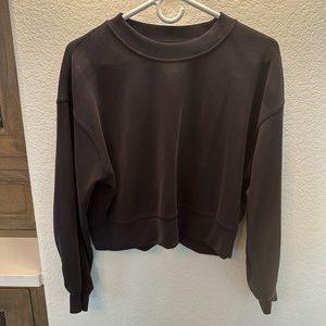 Lululemon softstream perfectly oversized cropped crew. Black size 6